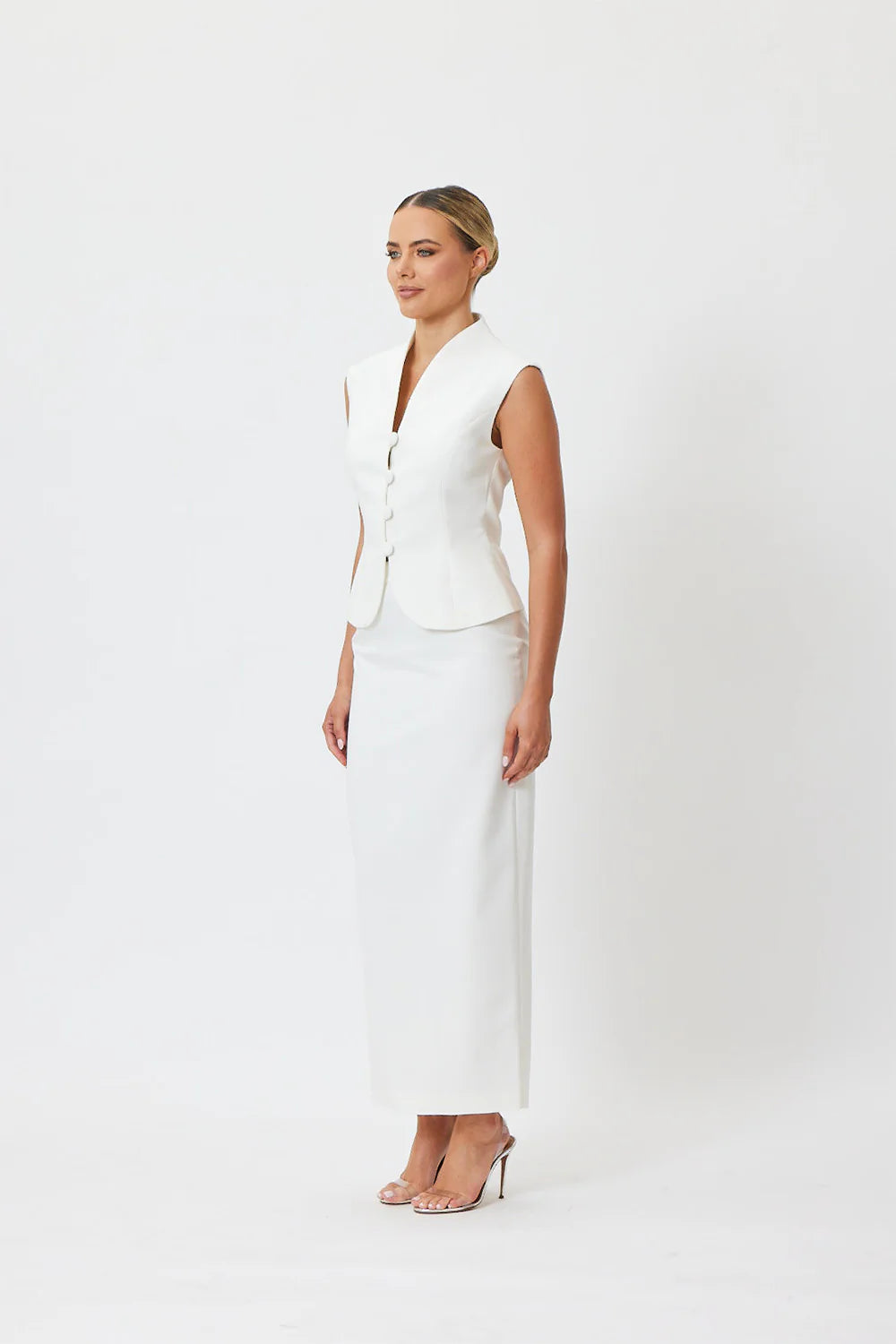 Sample IS9M1 Top White 6