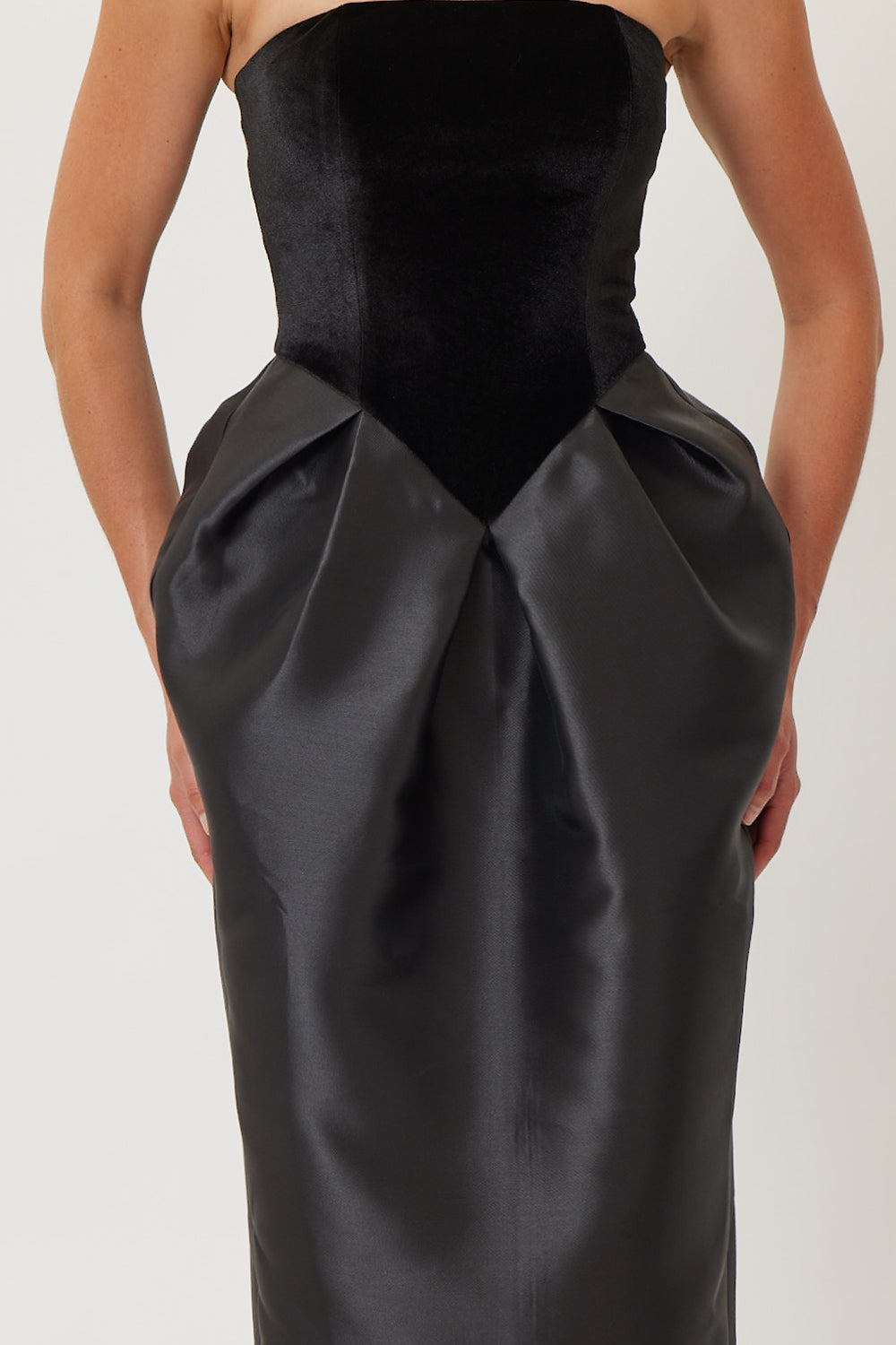 Seraphina Midi Dress Black