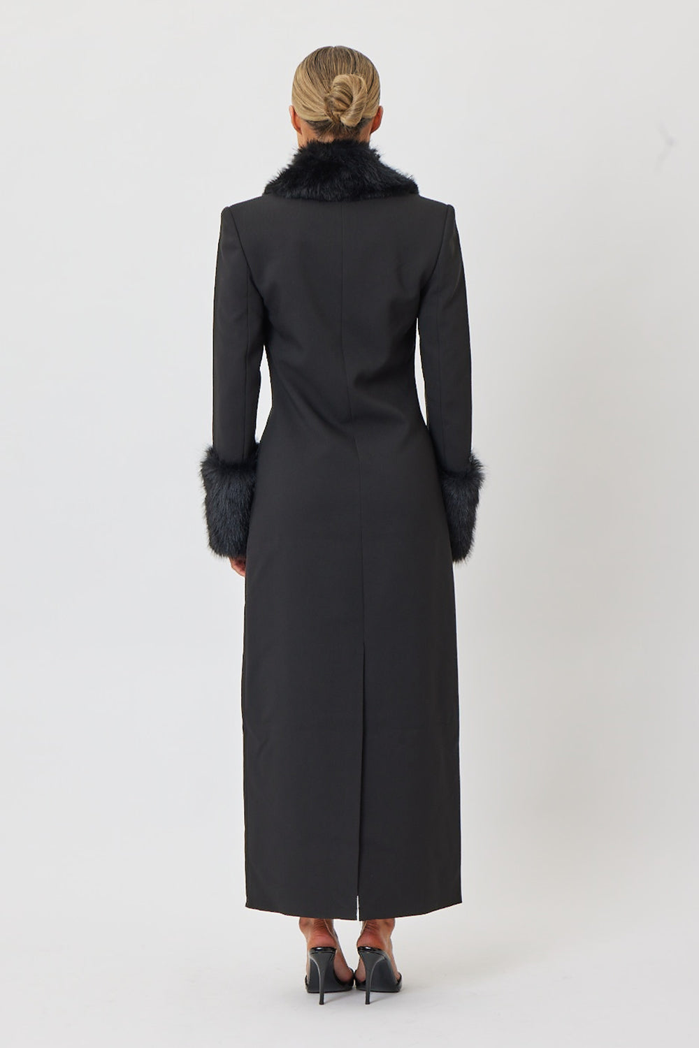 Clara Coat Black