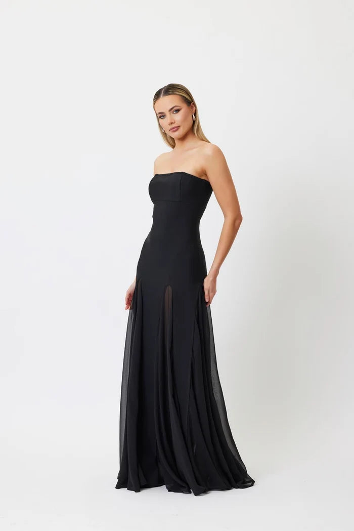 Sample QPMT9 Maxi Dress Black 6