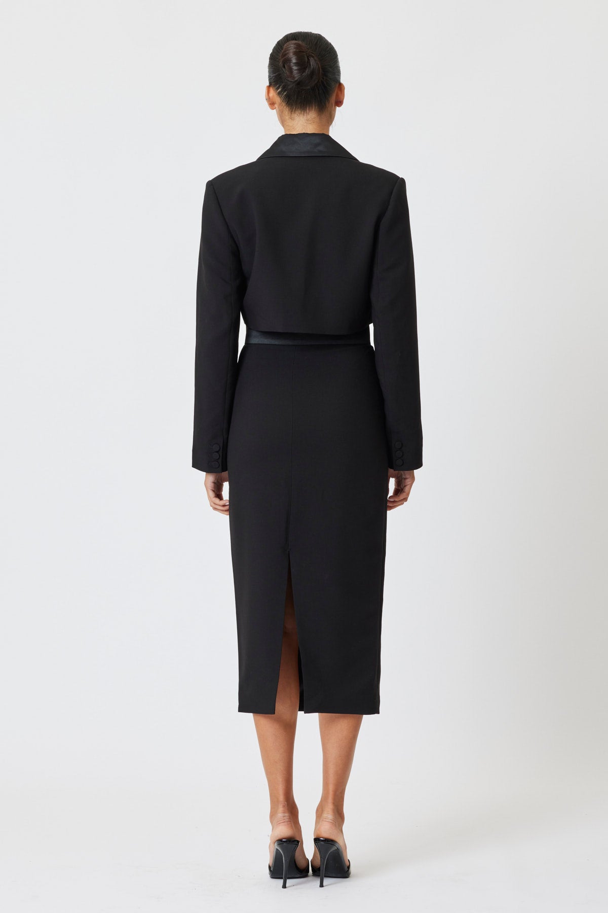 Larina Crop Blazer Black