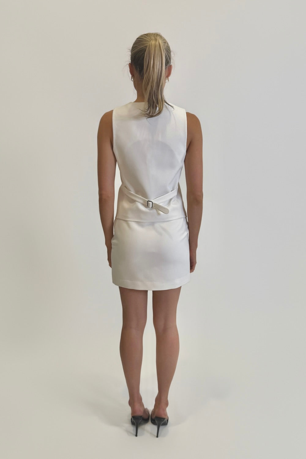 Sample 98Tkh Suiting Set White 6